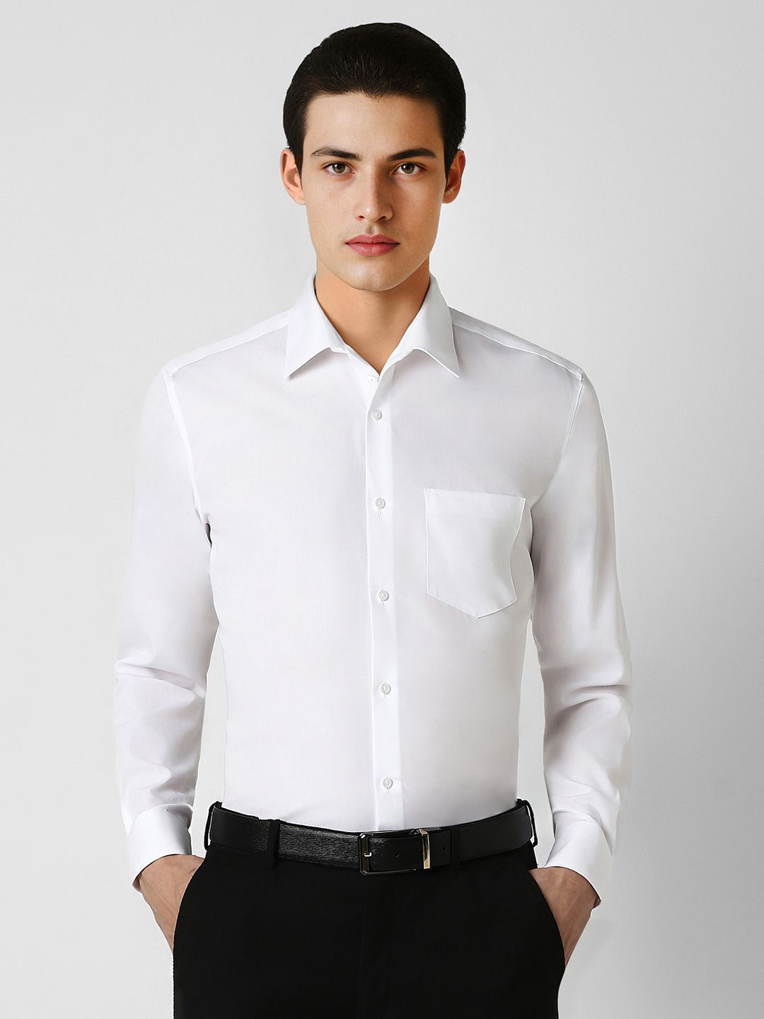 

Van Heusen Men Spread Collar Solid Cotton Formal Shirt, White