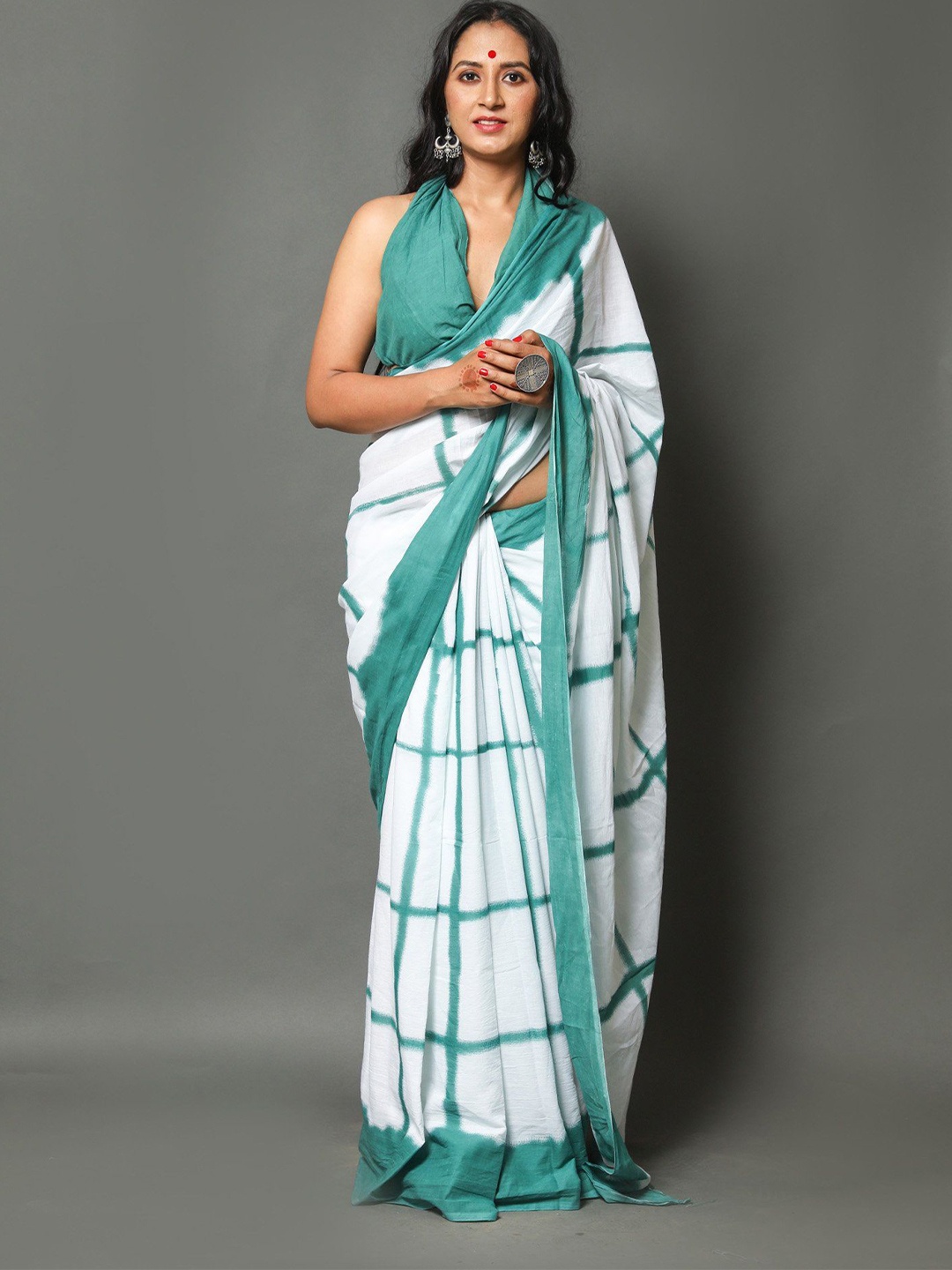

Pinkcity Trade World Checked Pure Cotton Block Print Saree, Green