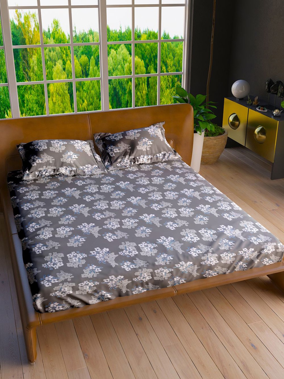 

LABHAM Grey Floral Printed Pure Cotton Double King Bedsheet & 2 Pillow Covers