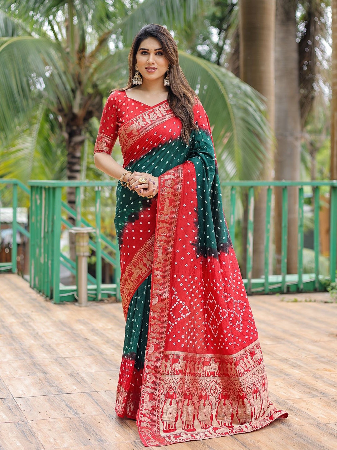 

Anaita Bandhani Zari Pure Silk Bandhani Saree, Red