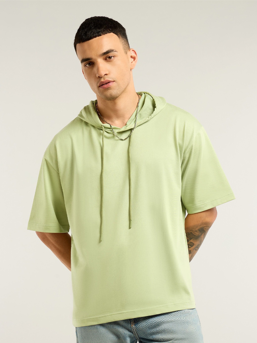 

Beyoung Men Solid Hood Cotton Oversized T-shirt, Green