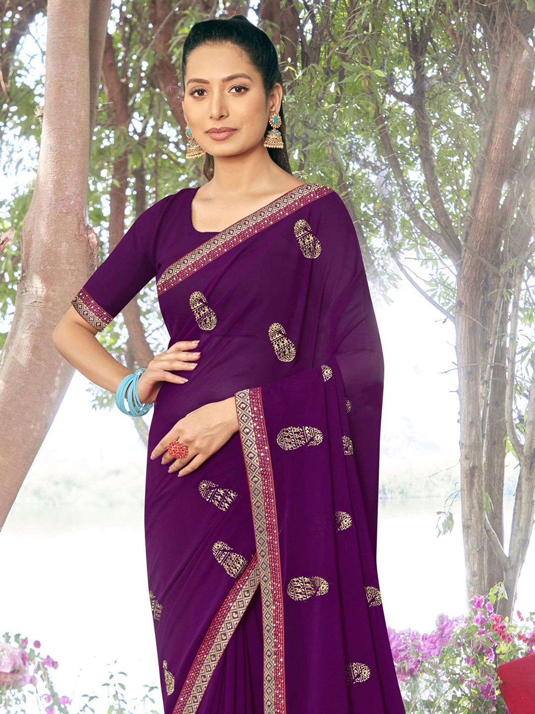 

Mitera Paisley Woven Design Zari Pure Georgette Bagru Saree, Purple