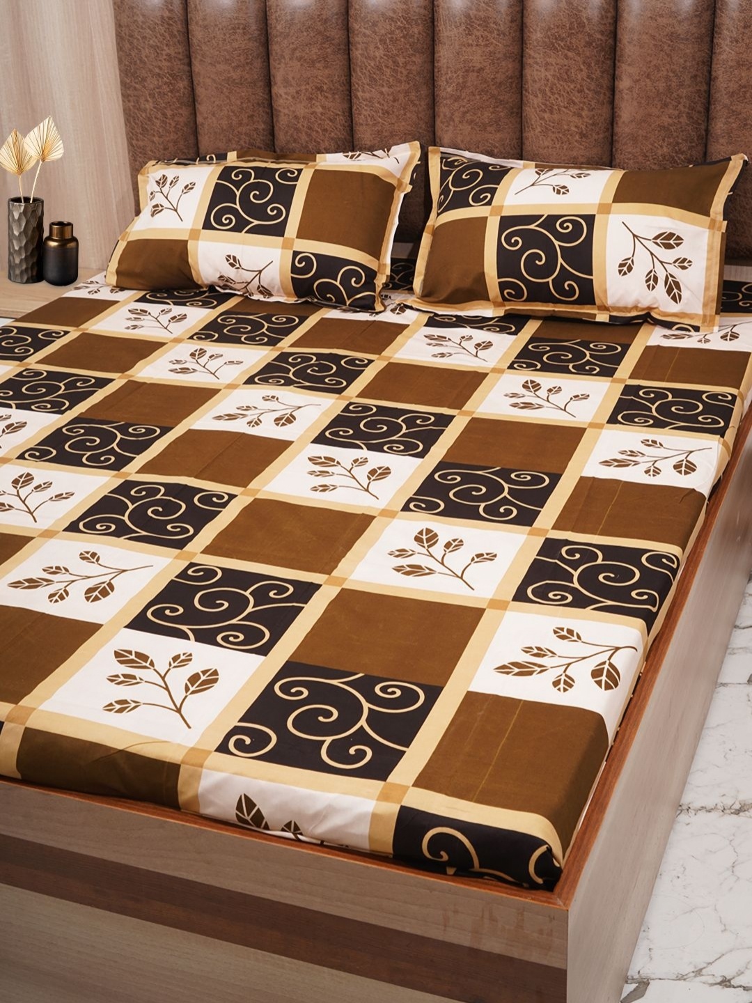 

Adwitiya Brown & White Floral 210 TC Double Queen Bedsheet with 2 Pillow Covers
