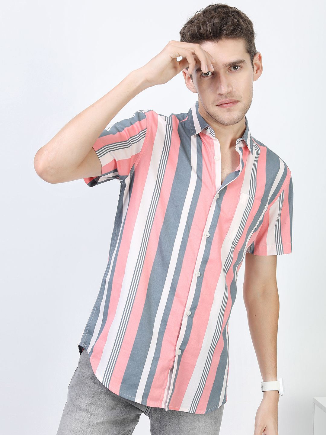 

HIGHLANDER Men Striped Slim Fit Shirt, Peach