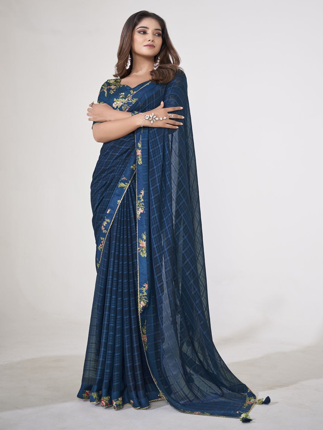 

CHUDIYA Checked Gotta Patti Pure Georgette Saree, Blue