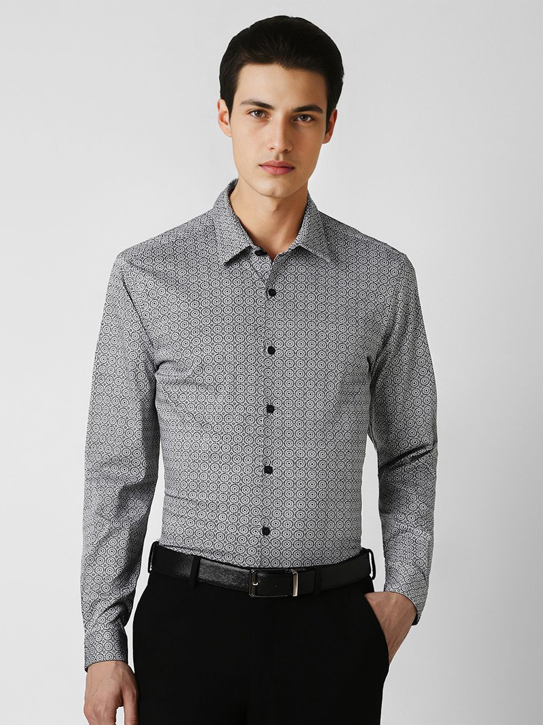 

V Dot Men Spread Collar Geometric Printed Cotton Slim Fit Party Shirt, Grey