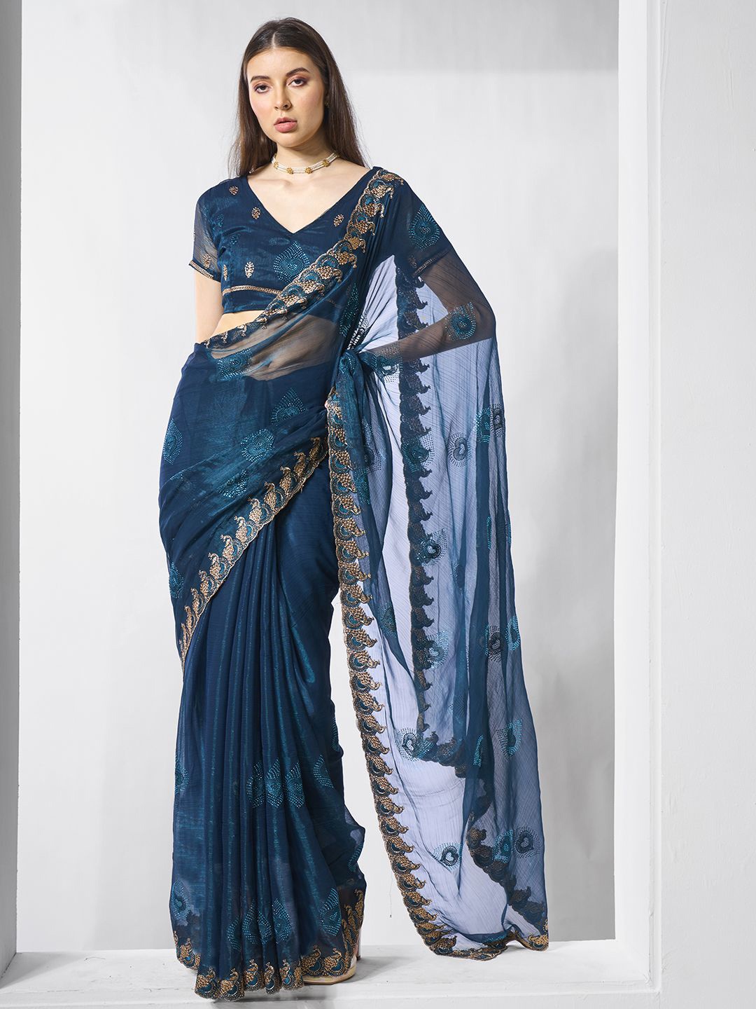 

Mitera Ethnic Motifs Beads and Stones Organza Saree, Teal