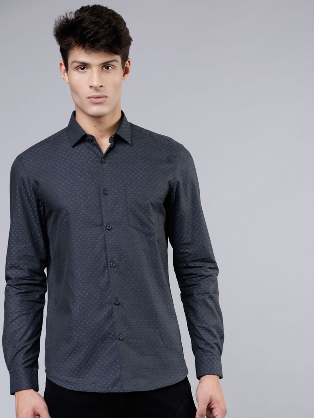 

HIGHLANDER Men Printed Formal Shirt, Black