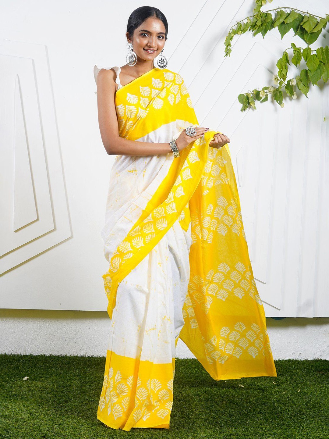 

Pinkcity Trade World Pure Cotton Block Print Saree, Yellow