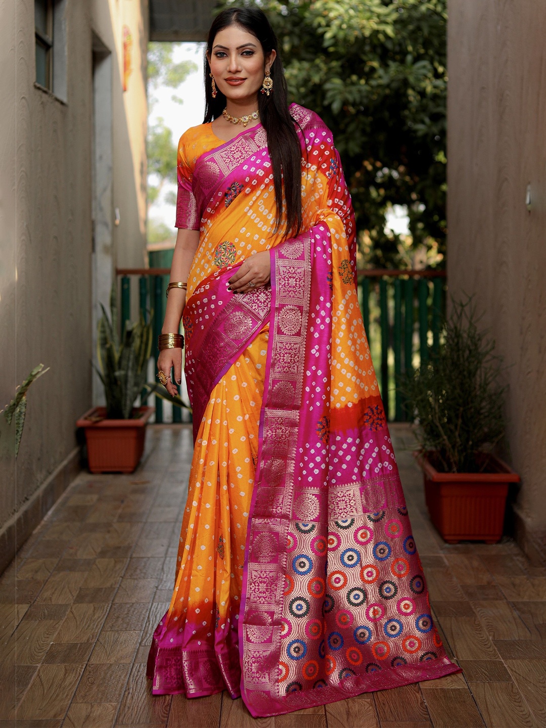 

Anaita Bandhani Zari Pure Silk Bandhani Saree, Pink