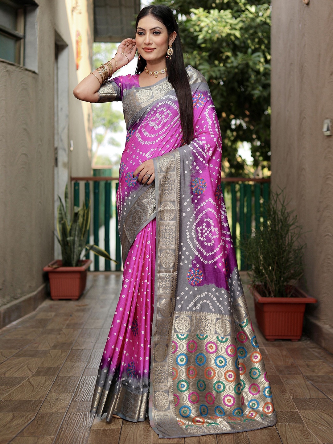 

Anaita Bandhani Zari Pure Silk Bandhani Saree, Pink
