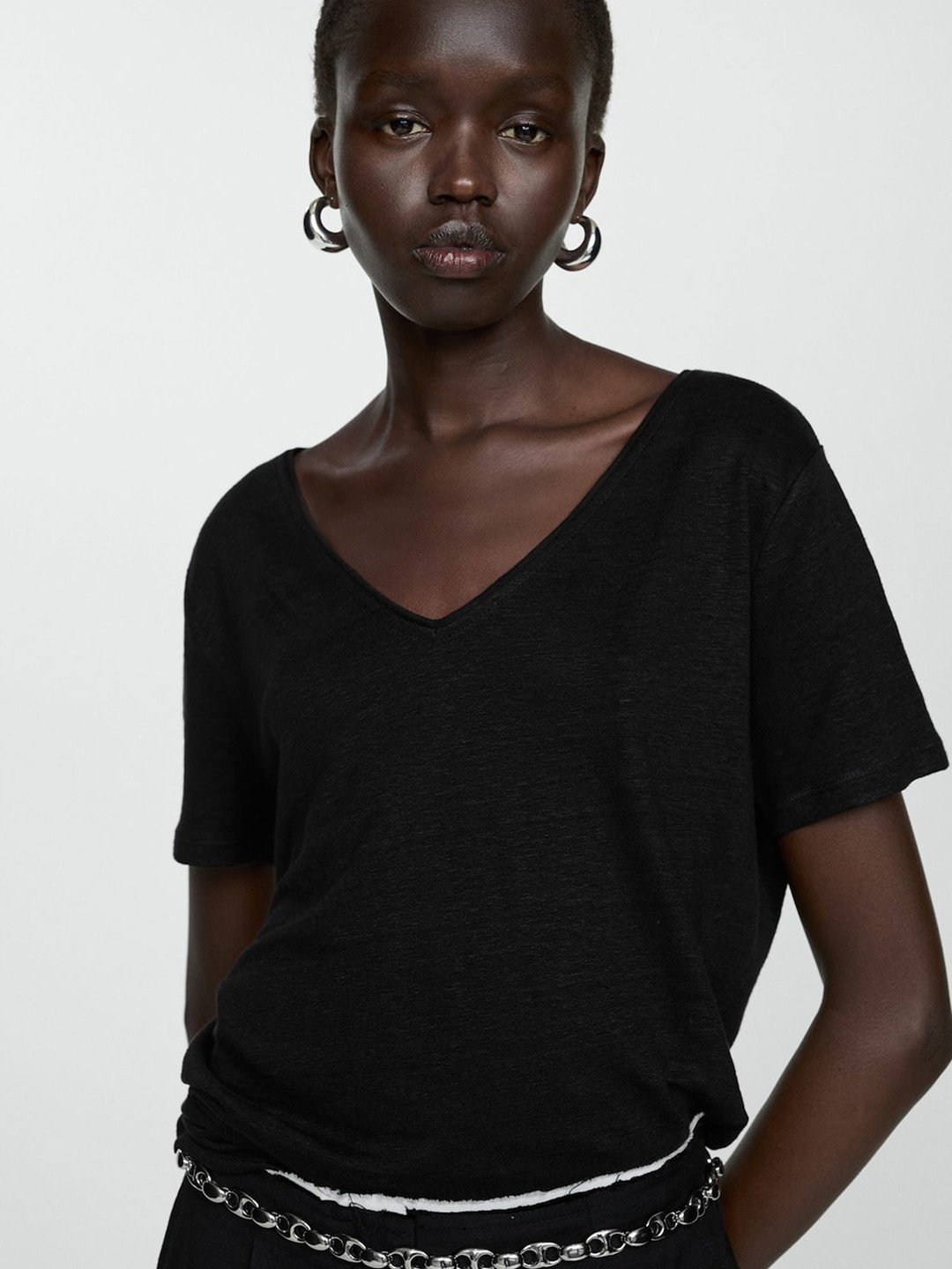 

MANGO V-Neck Drop-Shoulder Sleeves Pure Linen T-shirt, Black