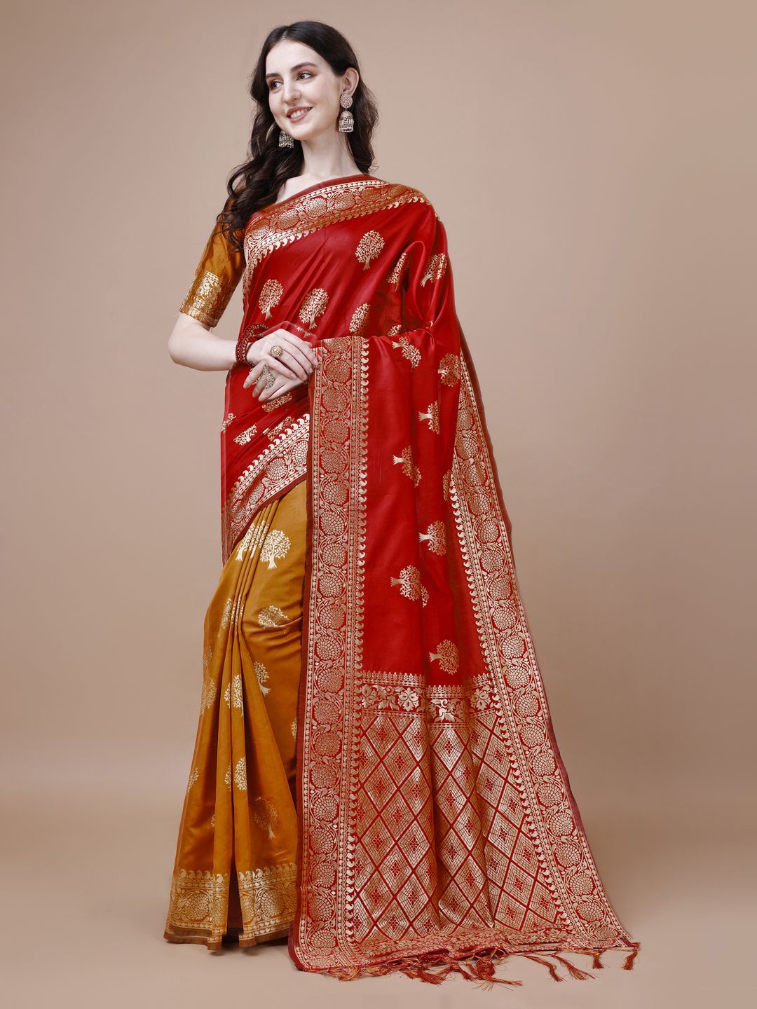 

DIVASTRI Woven Design Zari Silk Blend Banarasi Saree, Red