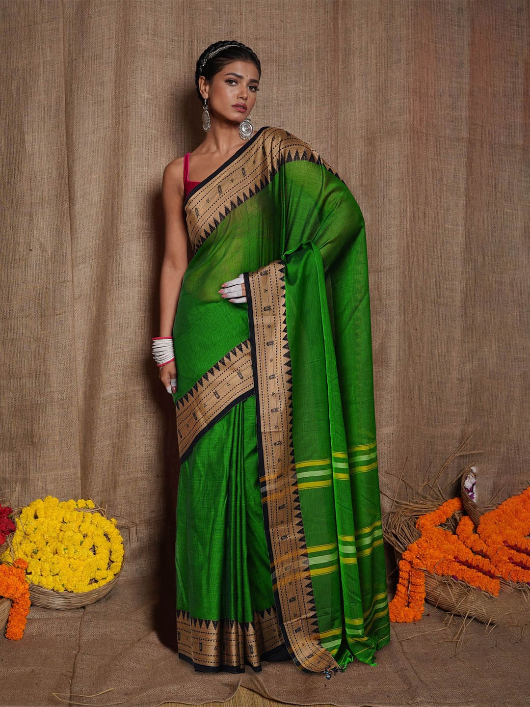 

Unnati Silks Zari Pure Cotton Handloom Narayan Peth Saree, Green