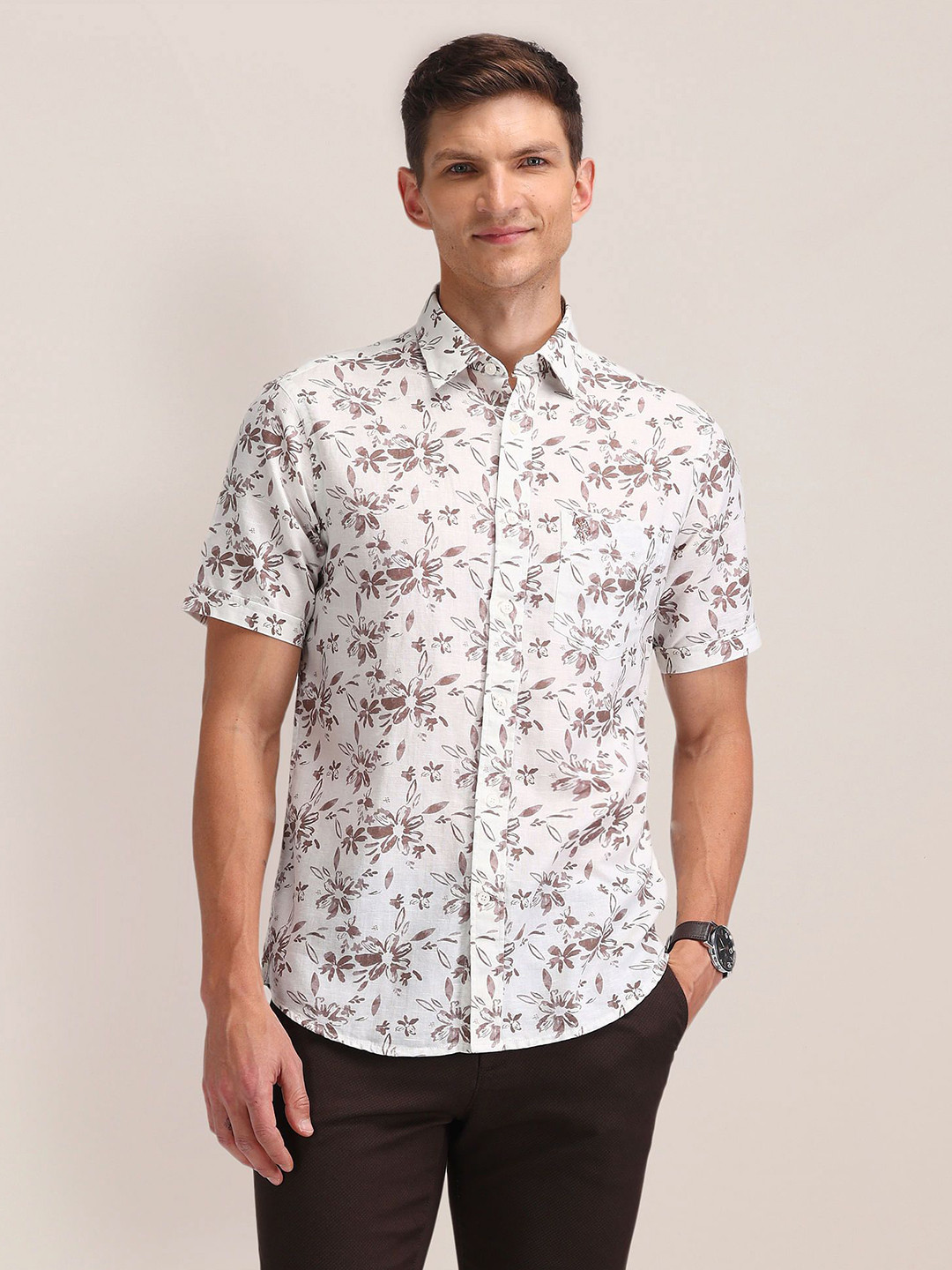 

U.S. Polo Assn. Men Classic Cutaway Collar Floral Printed Cotton Formal Shirt, Beige