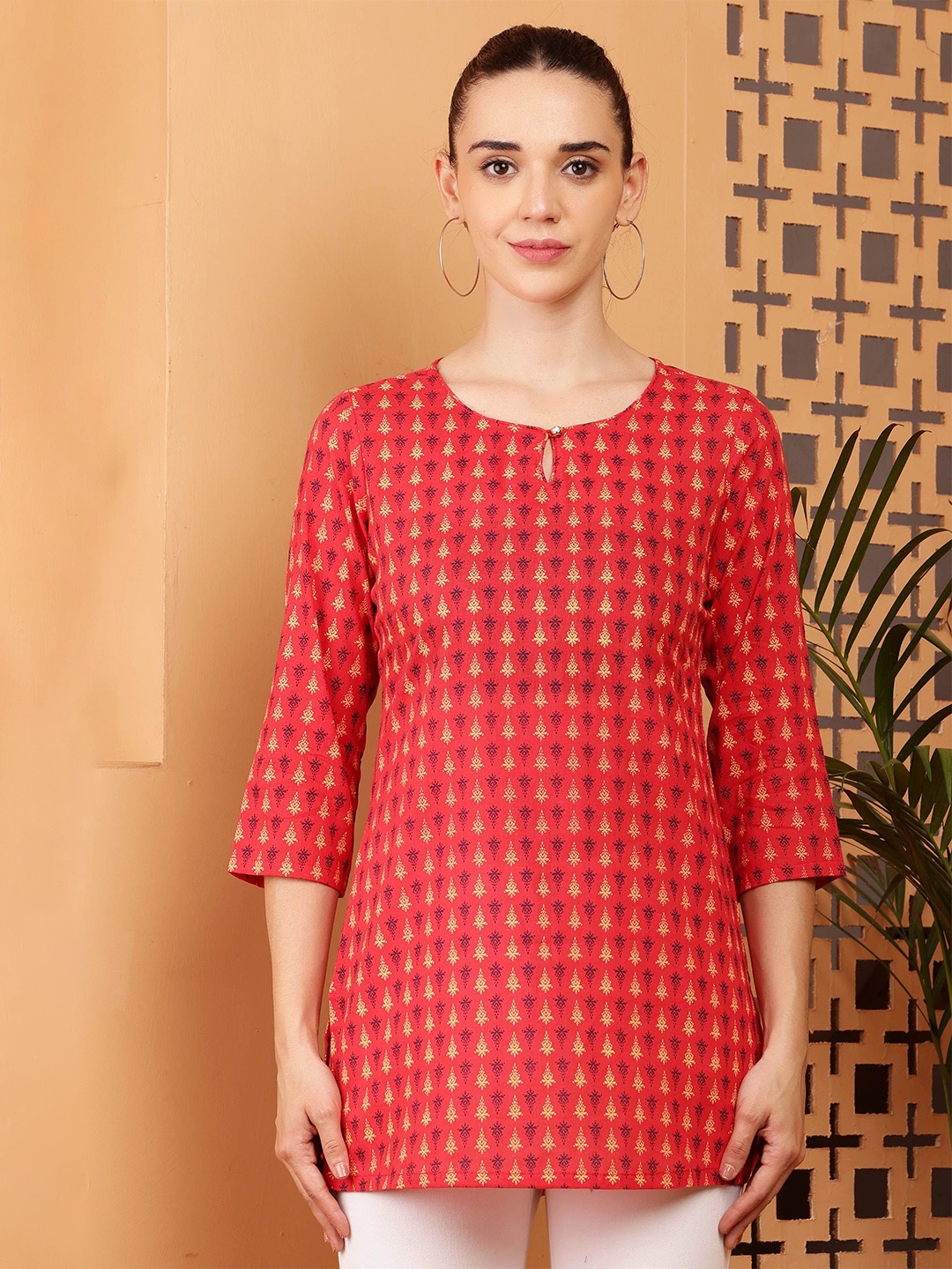 

Akshatani Ethnic Motifs Printed Pure Cotton Kurti, Red