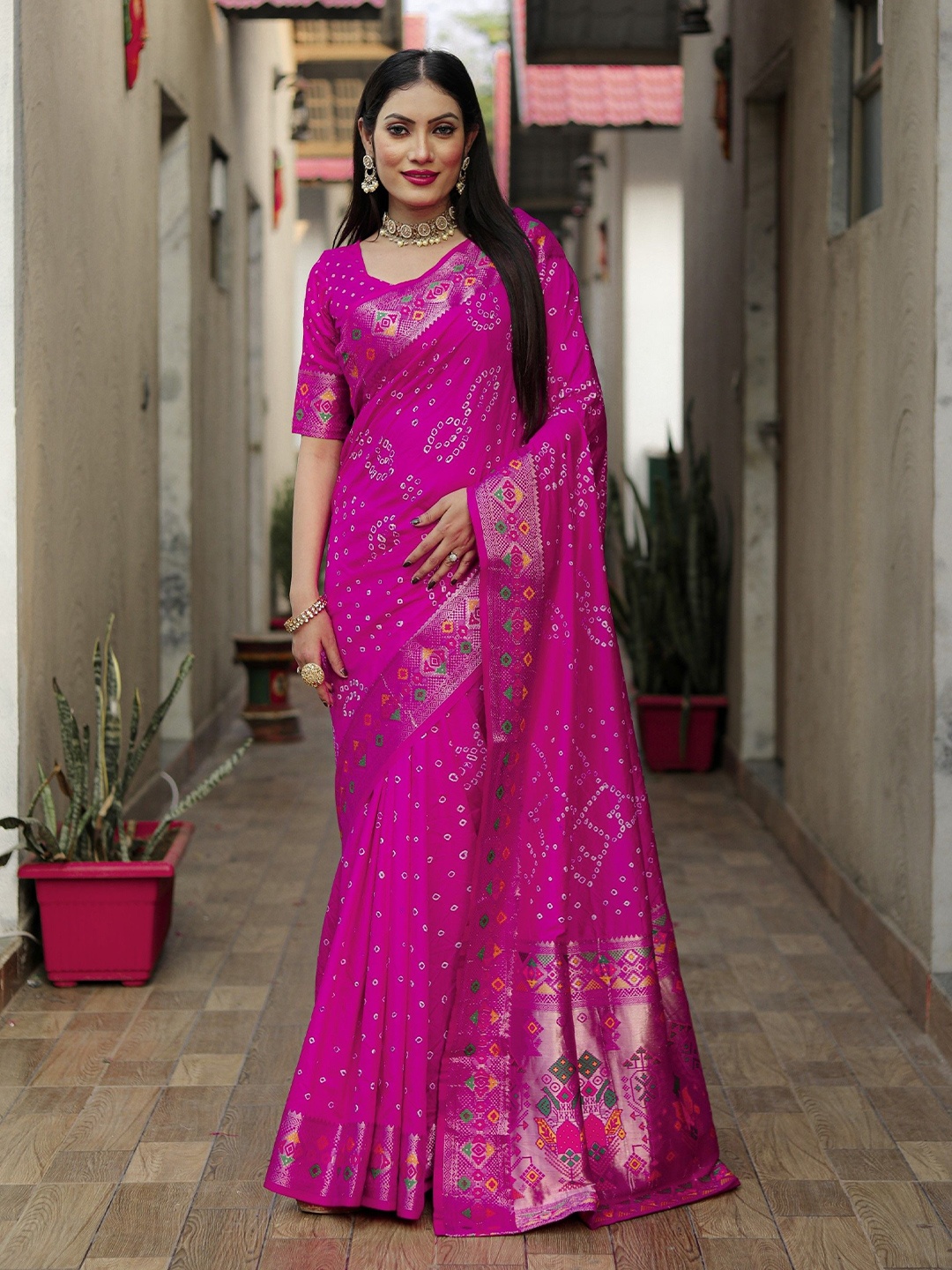 

Anaita Woven Design Zari Pure Silk Saree, Pink