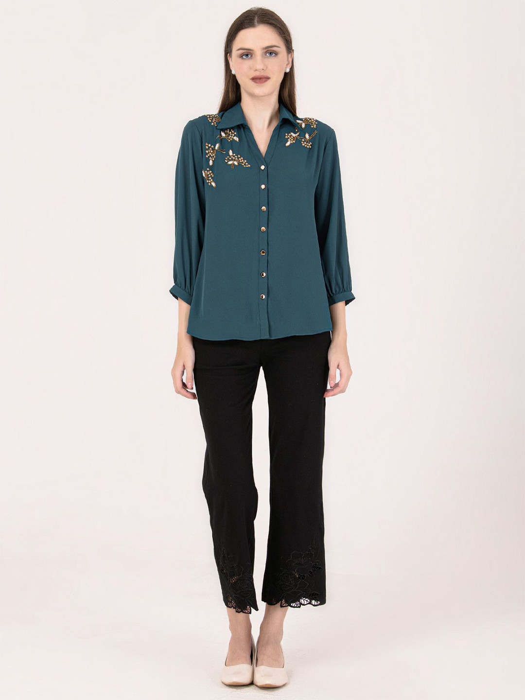 

Albion By CnM Women Solid Shirt Collar Cotton Top, Green