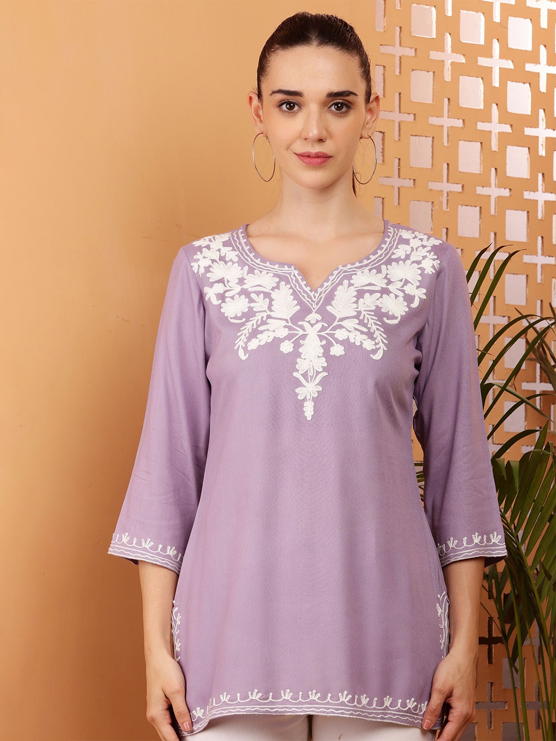 

Akshatani Embroidered V-Neck Pure Cotton Kurti, Lavender