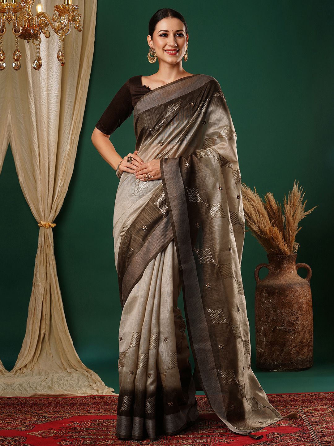 

Satrani Ombre Sequinned Pure Silk Saree, Green
