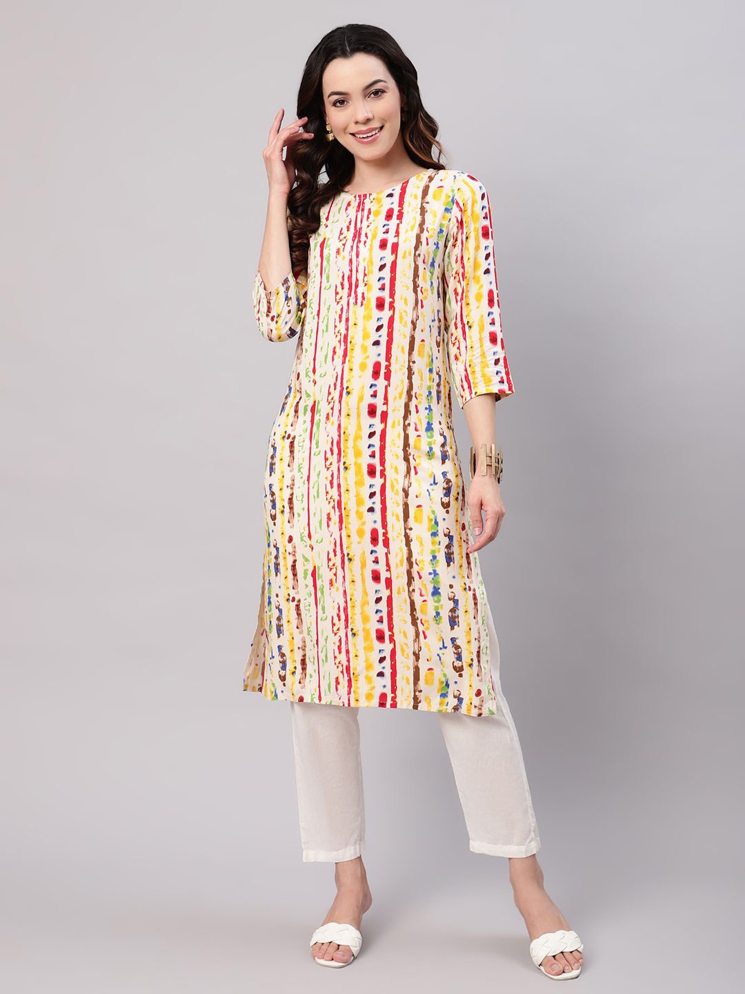 

FLAMBOYANT Abstract Printed Straight Kurta, Beige