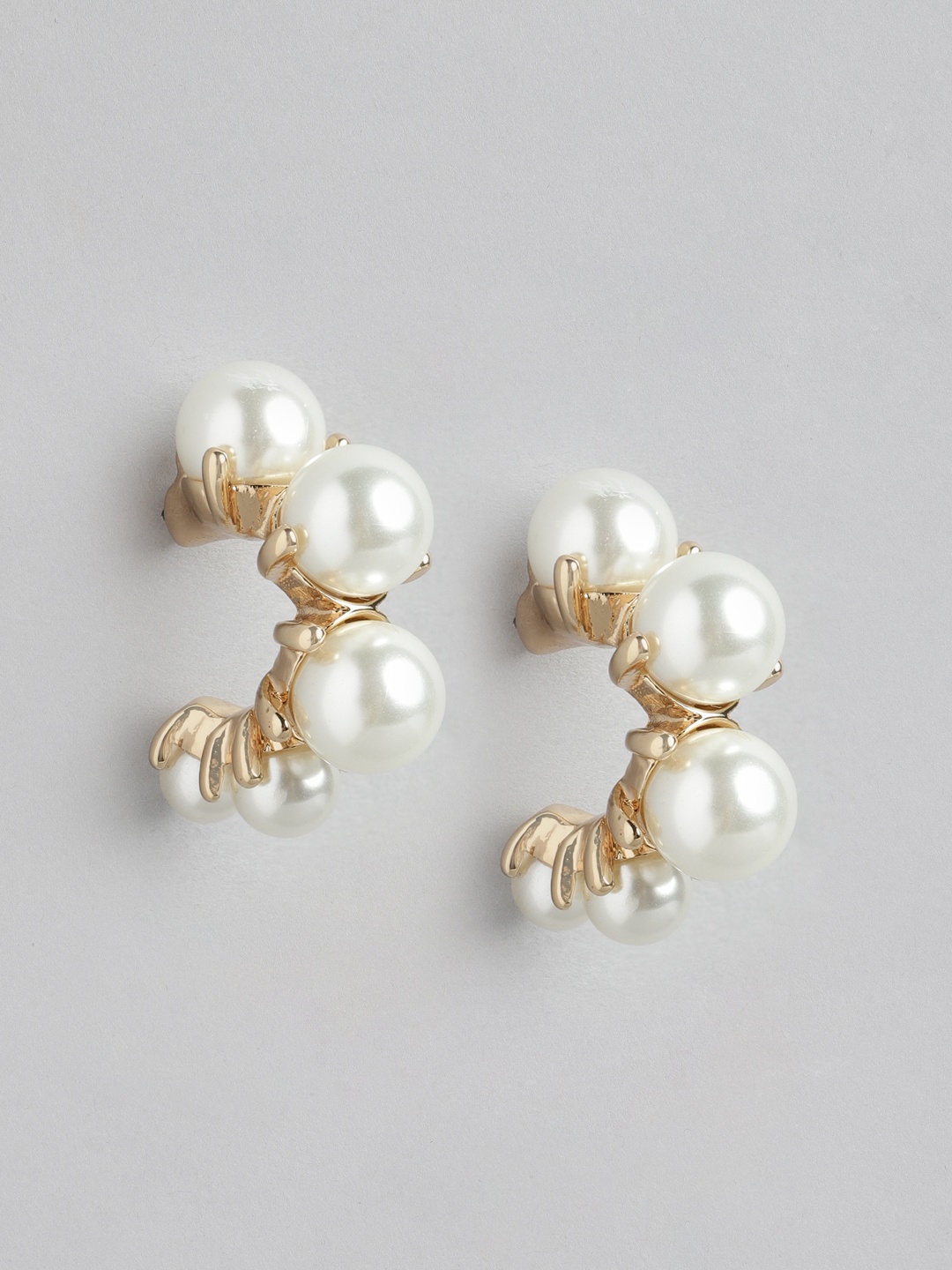 

Forever New Signature Summer Gold-Plated Classic Pearl Ear Cuff Earrings