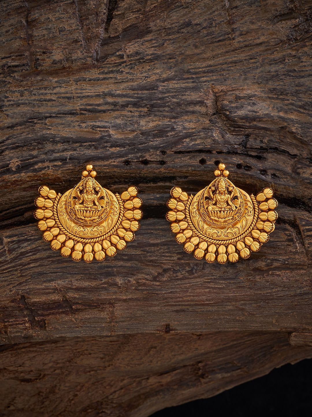 

Kushal's Fashion Jewellery Gold-Plated Antique Studs