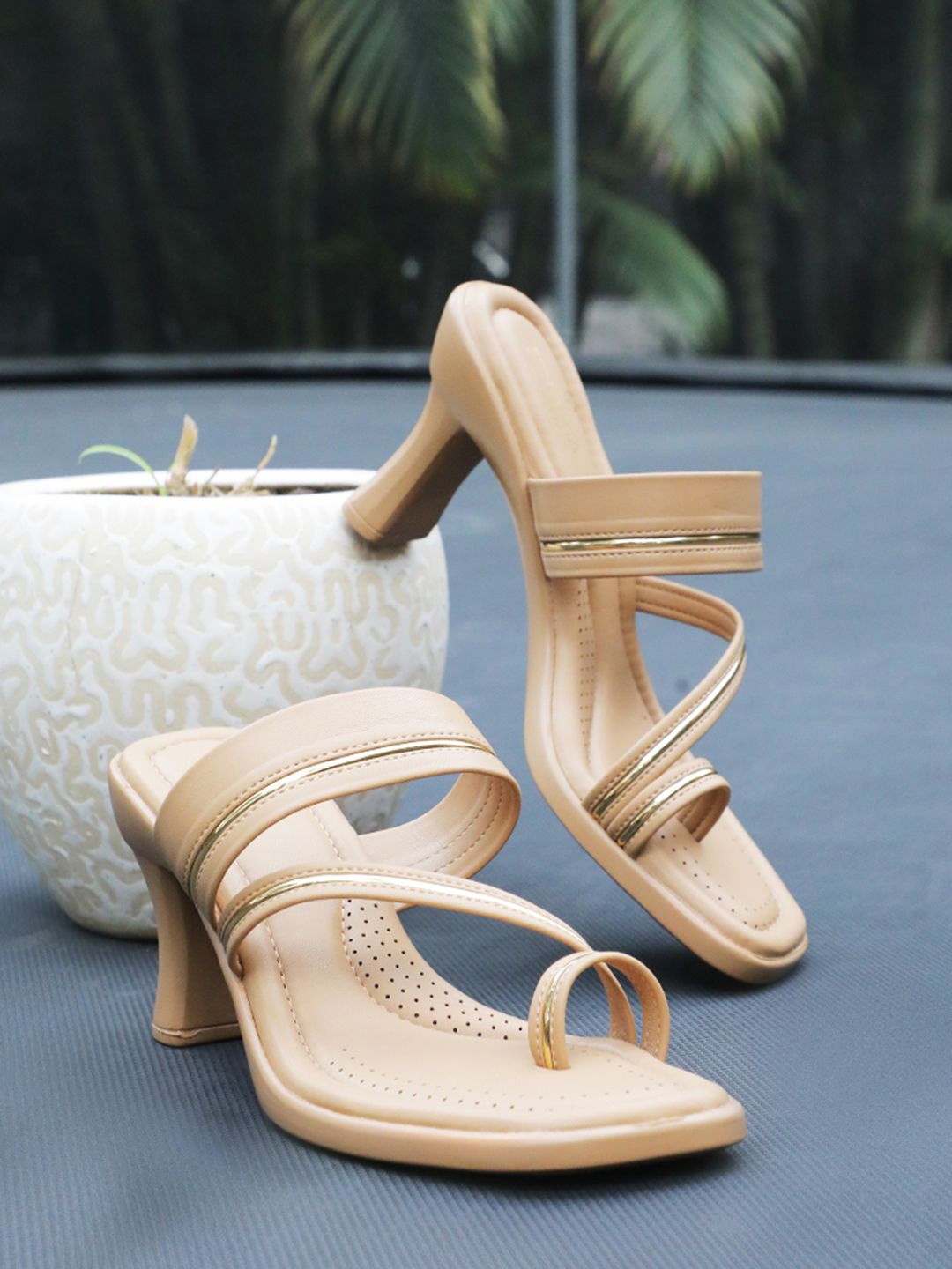 

Liberty Women Block Sandals, Beige