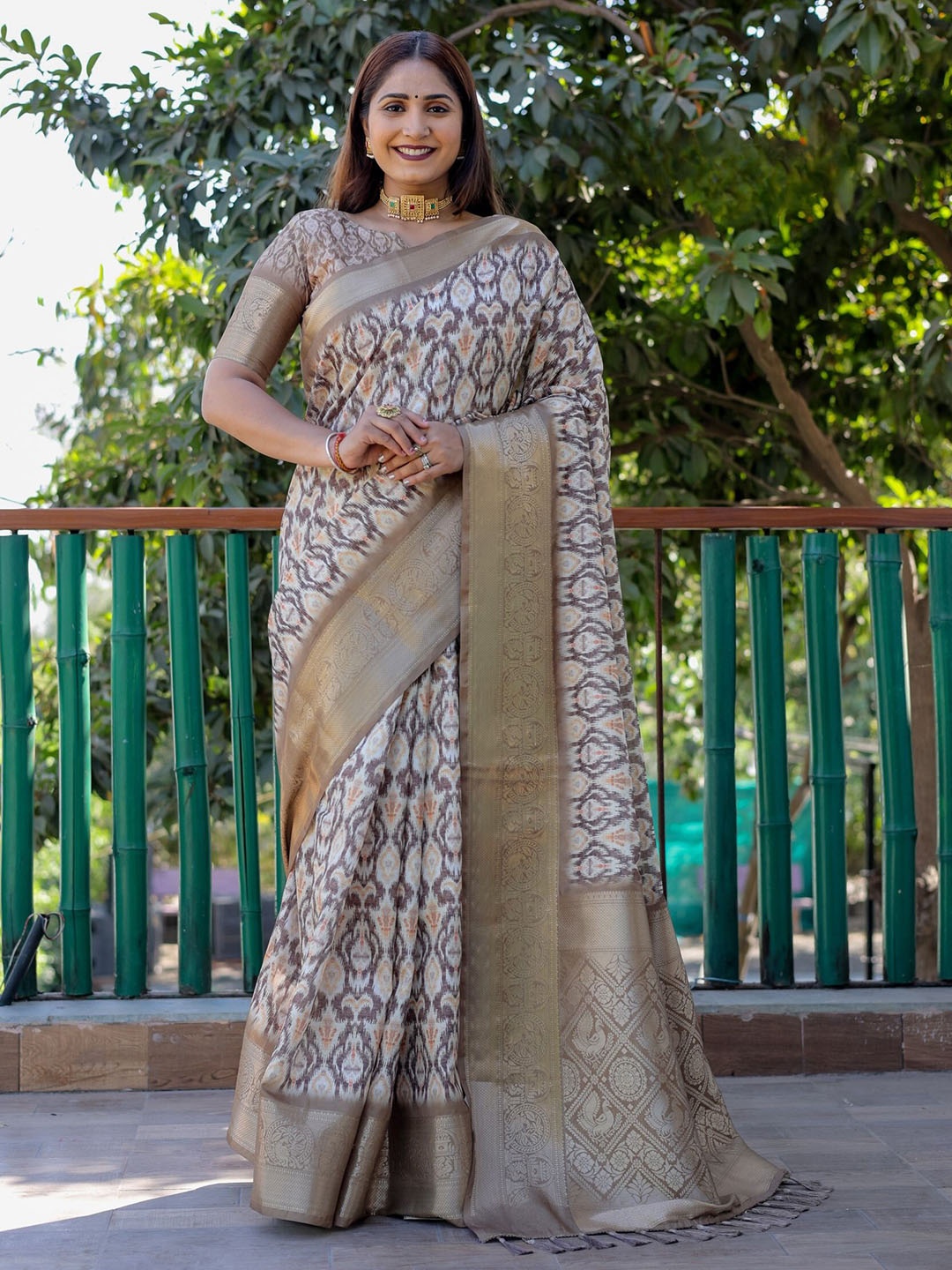 

Anaita Zari Pure Silk Bandhani Saree, Coffee brown