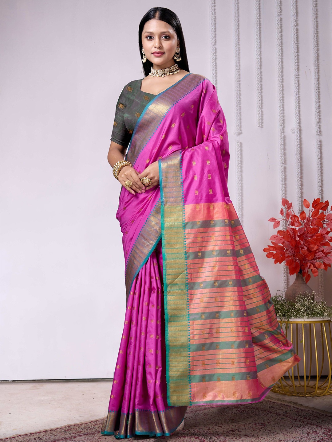 

V3 FASHION STUDIO Ethnic Motifs Zari Art Silk Banarasi Saree, Purple