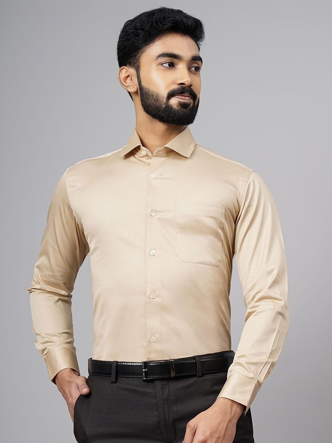 

METAL Men Cutaway Collar Solid Cotton Slim Fit Formal Shirt, Brown