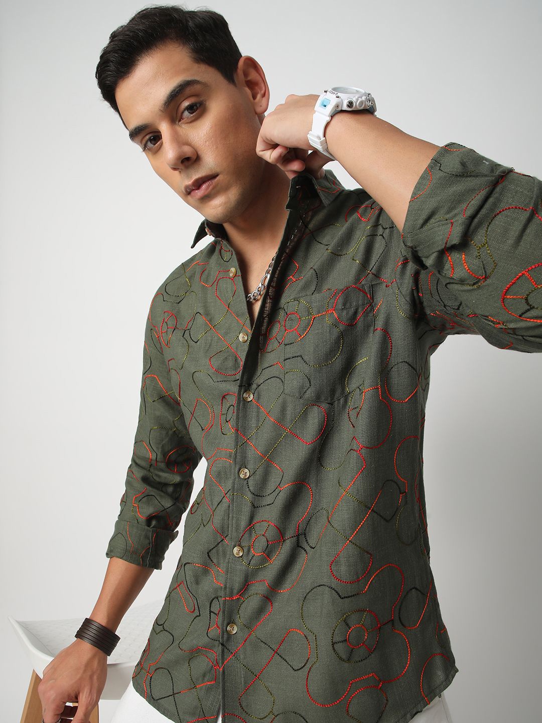 

VASTRADO Men Classic Geometric Self Design Cotton Slim Fit Casual Shirt, Green