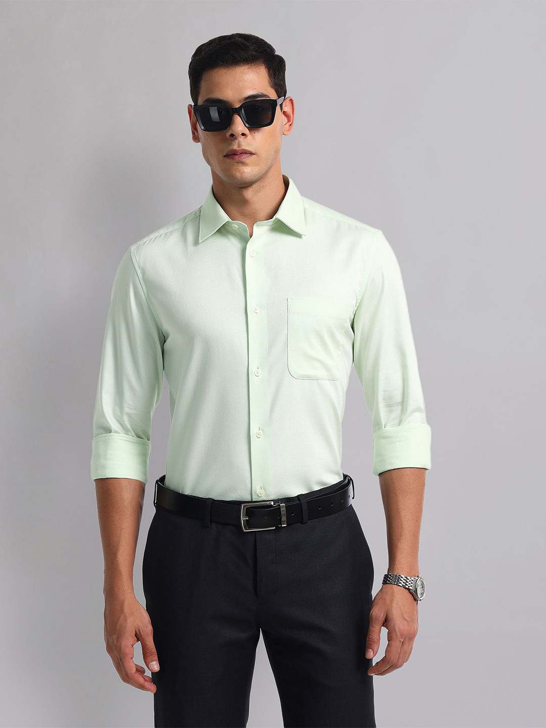 

AD By Arvind Men Spread Collar Solid Cotton Casual Shirt, Green