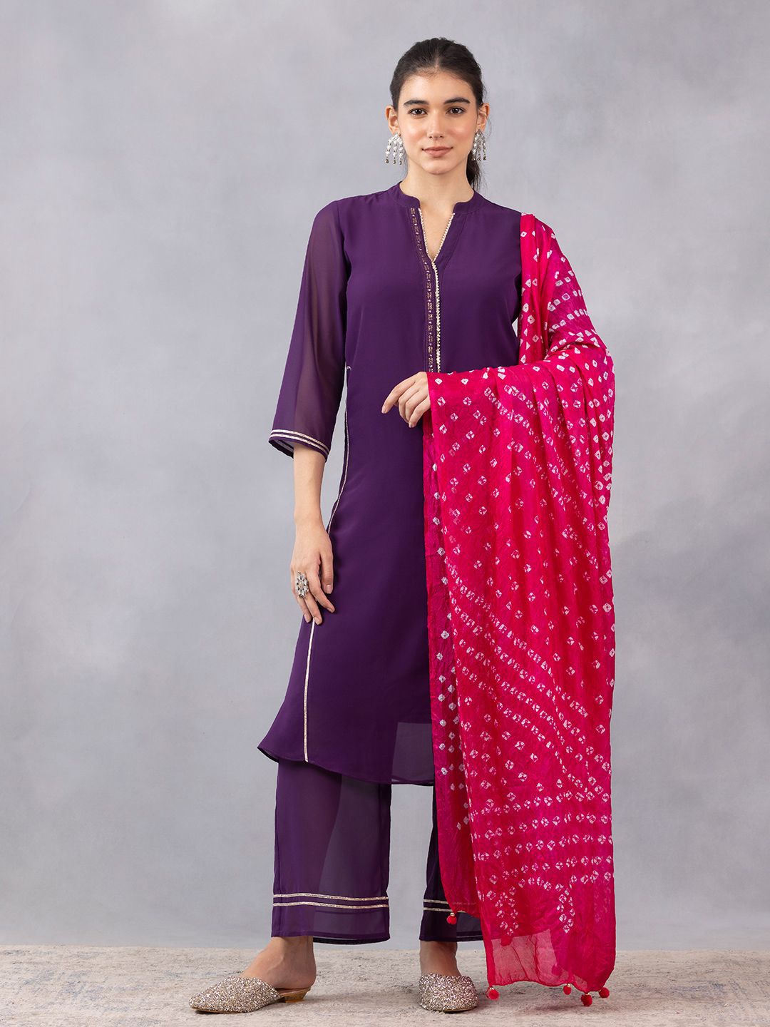 

SHAYE Bandhani Printed Dupatta, Pink