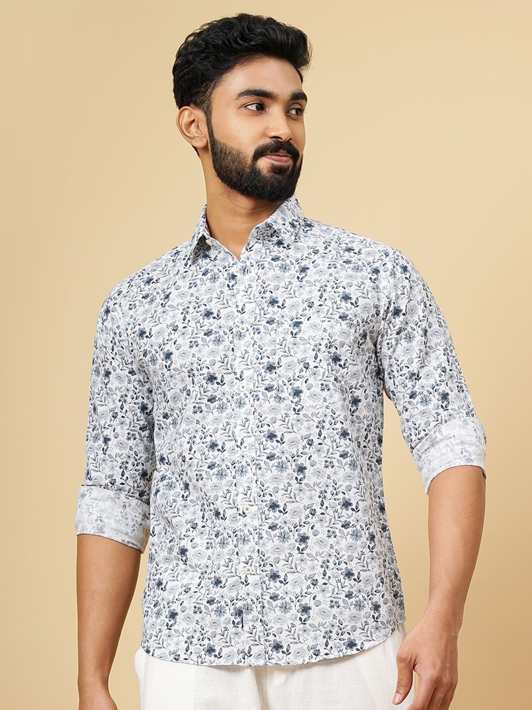 

Greenfibre Men Cutaway Collar Floral Printed Cotton Slim Fit Casual Shirt, Grey