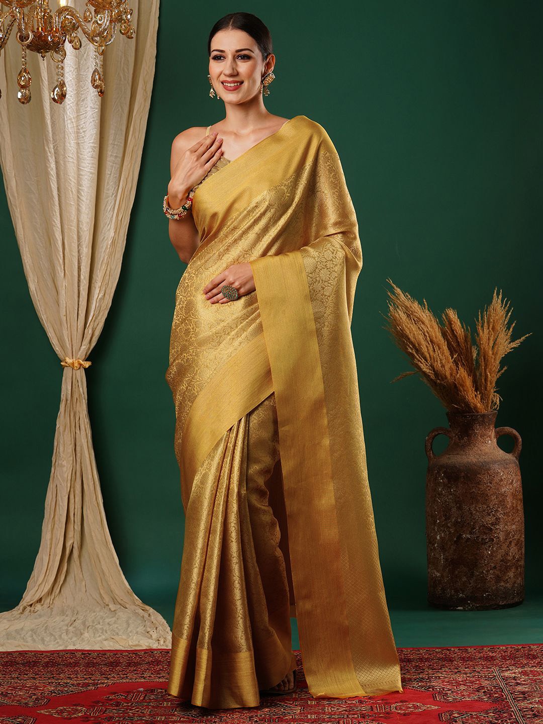 

PAROKSH Ethnic Motifs Zari Tissue Banarasi Saree, Gold