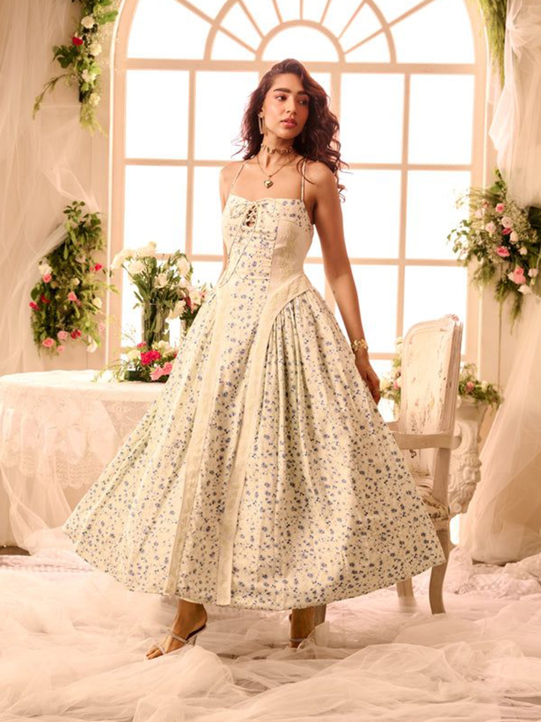 

Lea Clothing Co. Regency Romance Women Floral Printrd Shoulder Straps Corset Maxi Dress, White
