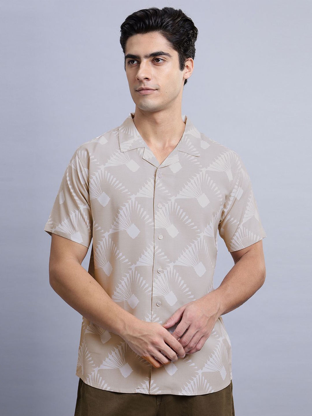 

N AND J Men Classic Fit Abstract Printed Cotton Casual Shirt, Beige