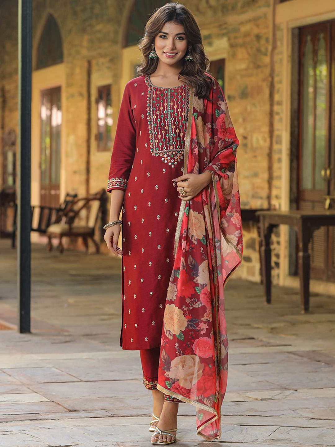 

AHIKA Floral Embroidered Regular Sequinned Straight Kurta with Trousers & Dupatta, Maroon