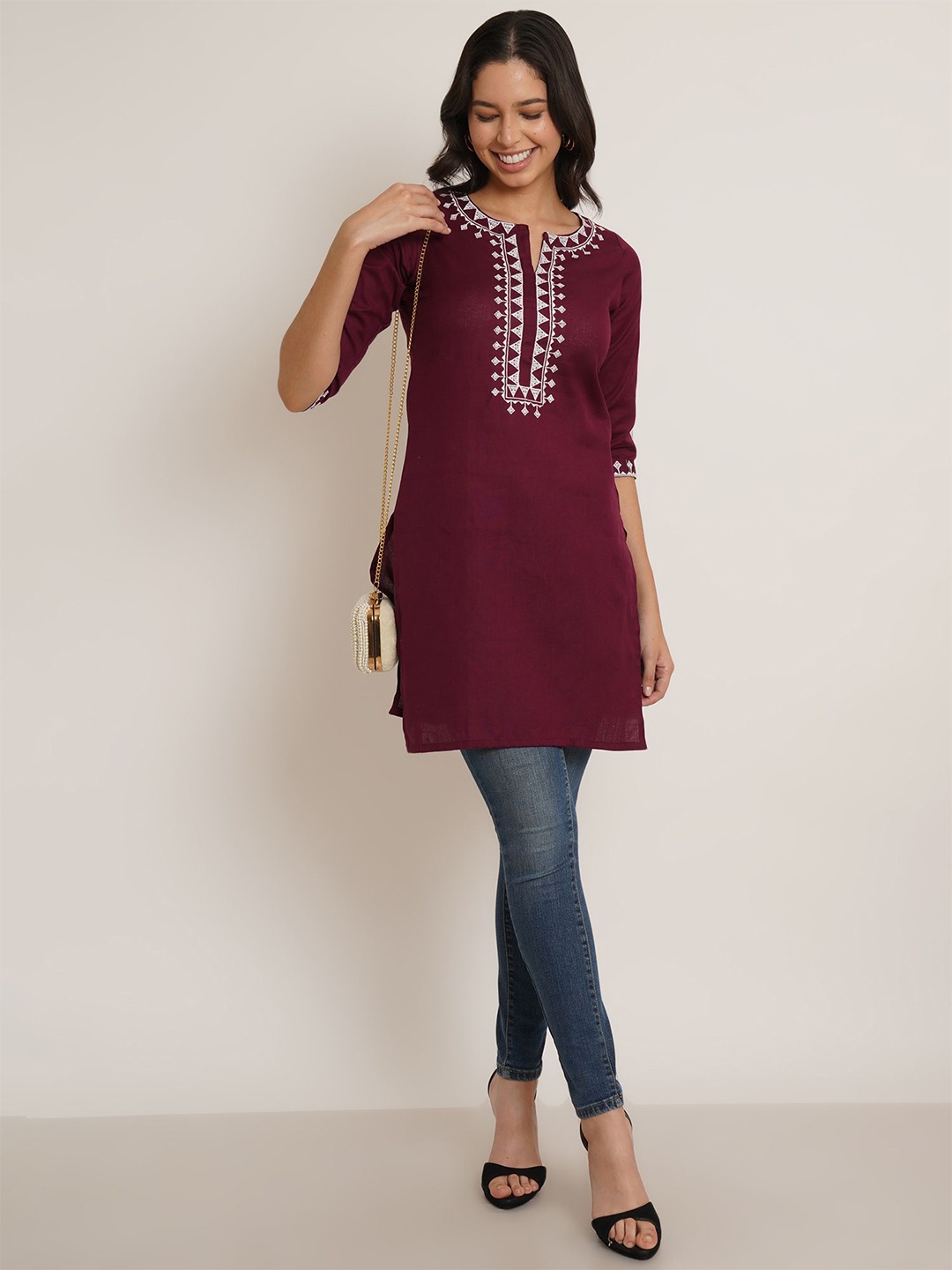 

Brownverse Women Ethnic Motifs Embroidered Thread Work Pure Cotton Khadi Thread Work Kurti, Maroon