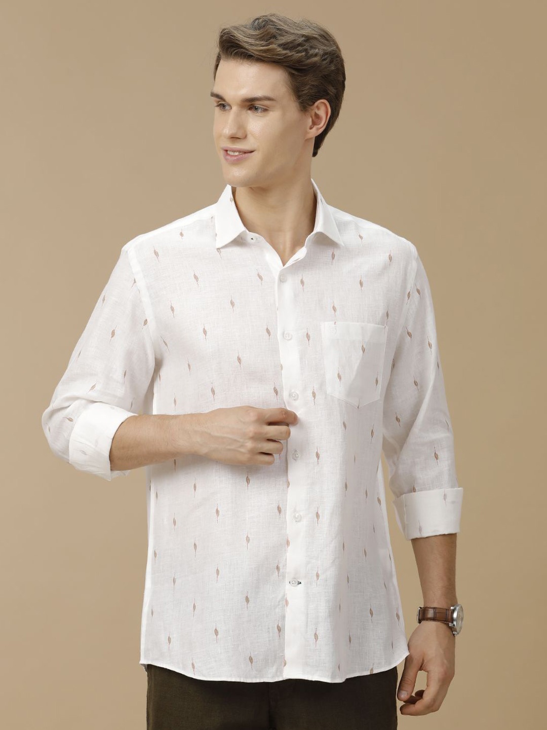 

Linen Club Men Contemporary Conversational Printed Slim Fit Casual Shirt, White
