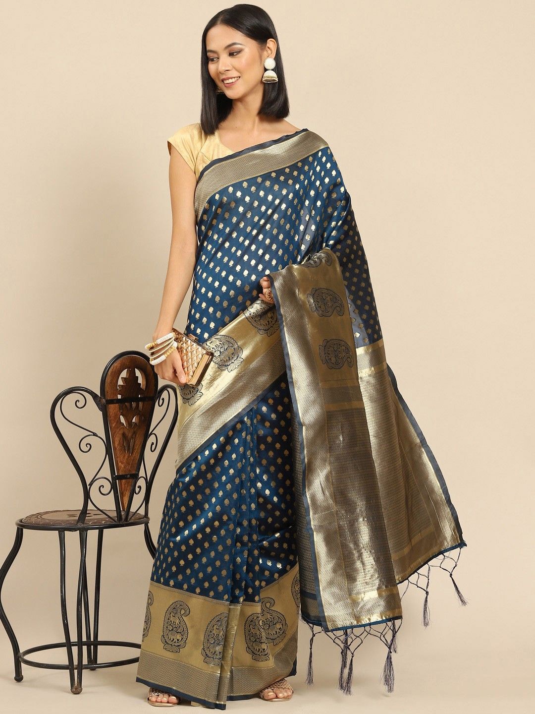 

Anouk Ethnic Motifs Zari Silk Blend Saree, Navy blue