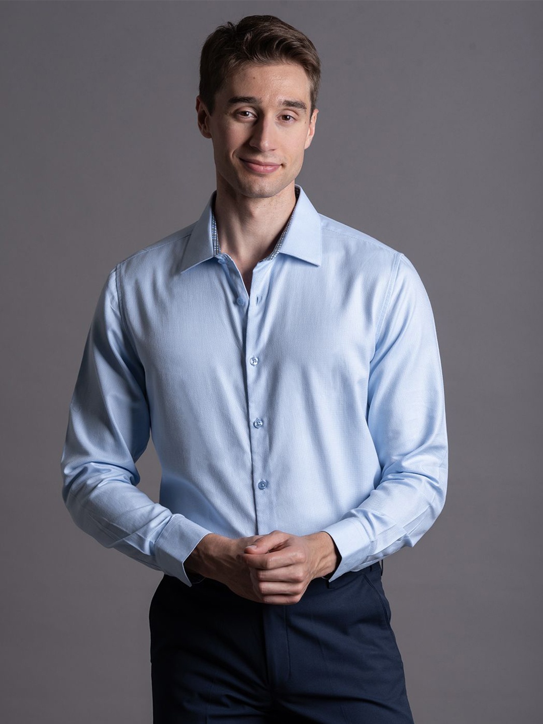 

ARISTOBRAT Men Spread Collar Solid Cotton Tailored Fit Formal Shirt, Blue