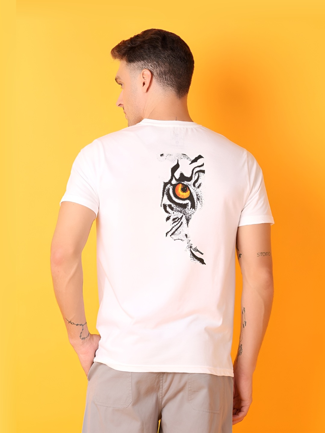 

V-Mart Men Graphic Printed Round Neck Cotton Slim Fit T-shirt, White