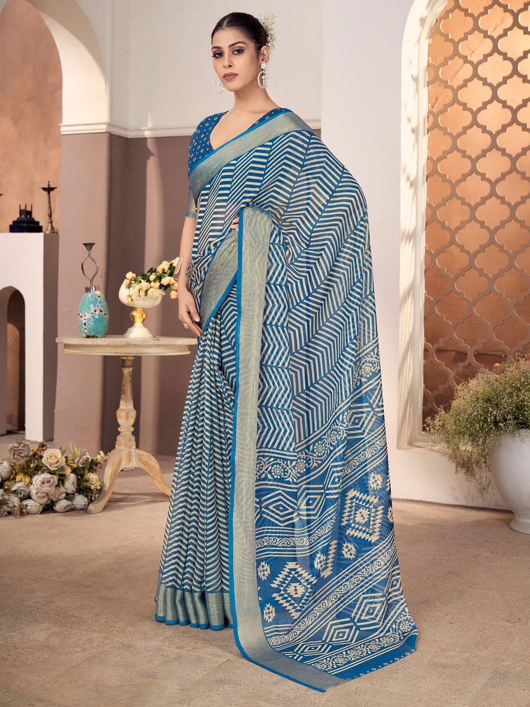 

Saree mall Zari Block Geometric Printed Celebrity Saree, Blue