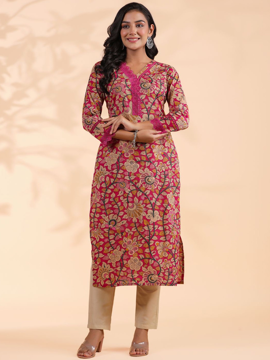 

Vbuyz Floral Printed V-Neck Cotton Straight Kurta, Pink