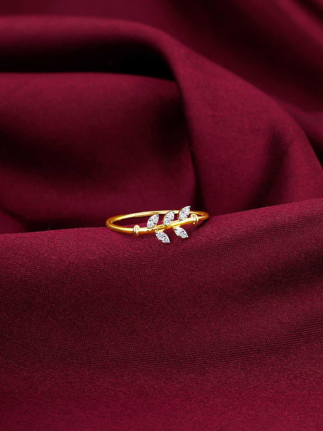 

GIVA 14K Yellow Gold Delicate Leaves Diamond Ring 1.24 gm