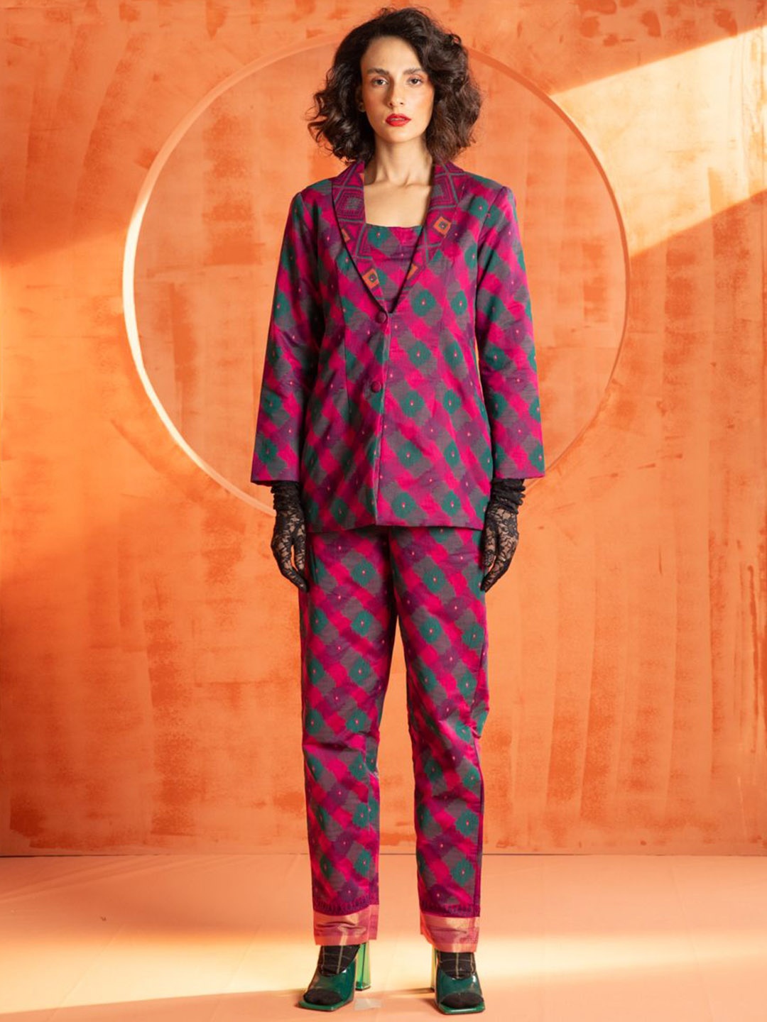 

Indethnic Checked Pure Cotton Top & Trousers With Coat, Purple