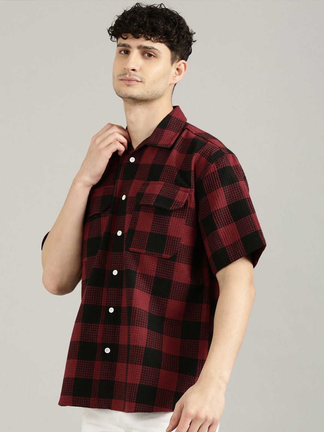 

Joven Men Oversized Checked Cotton Shirt, Red