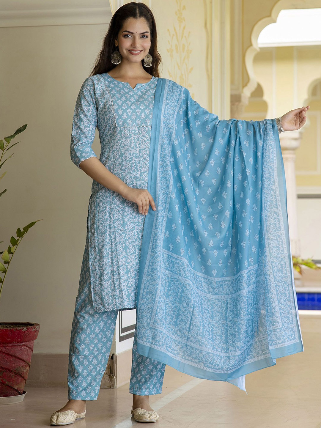 

MAGMINA Floral Printed Gotta Patti Kurta with Trouser & Dupatta, Blue